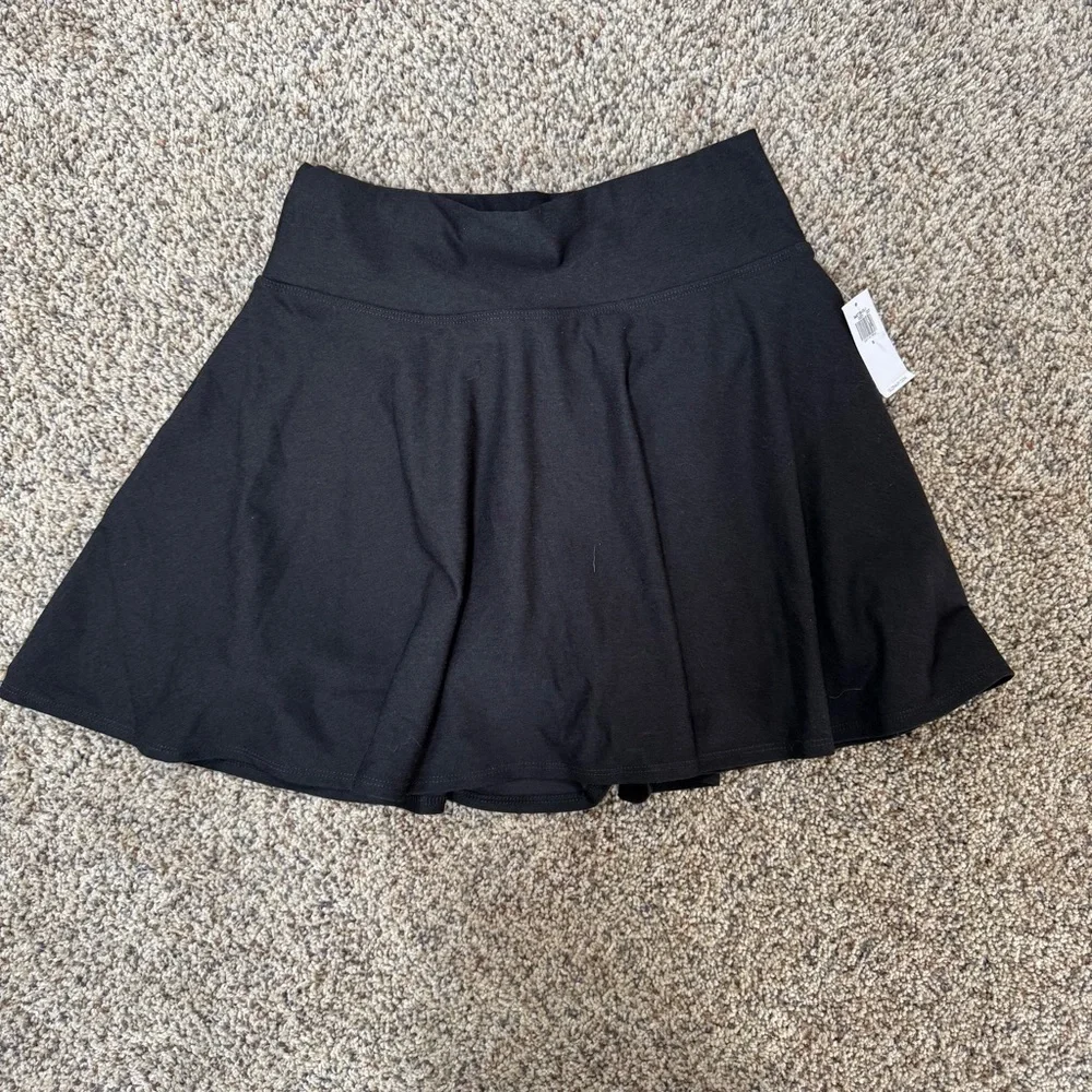 Old Navy Black Pleated Skater Mini Skirt